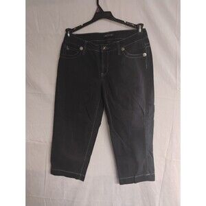 Jean Star Womens Petite Size 8  Black Denim Capri Pants Embroidered